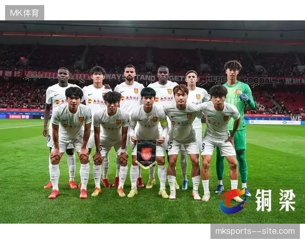 升班马重庆铜梁龙成为半程最大黑马，19岁门将姚浩洋表现惊艳